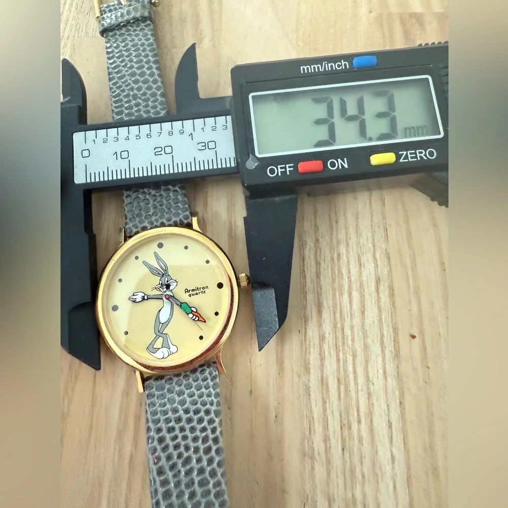 Vintage Armitron Warner bros looney tunes bugs bunny watch NEW BATTERY